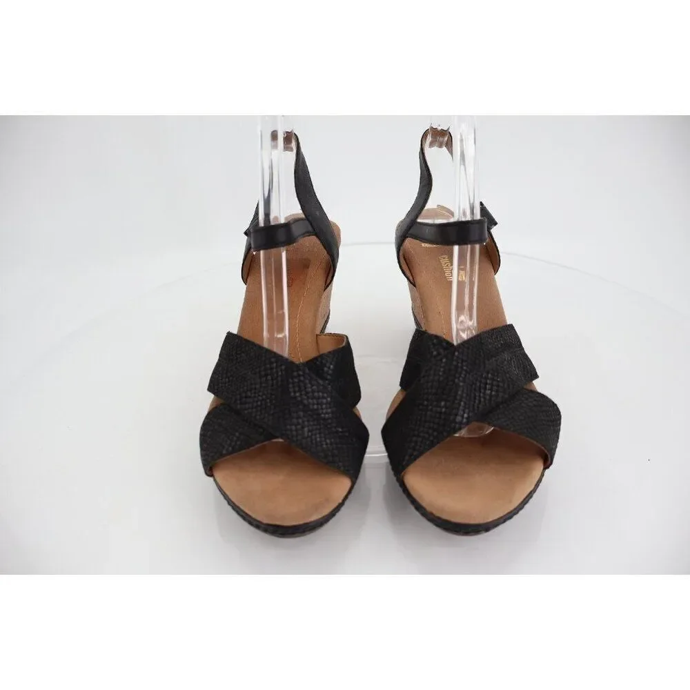 Clarks item shown